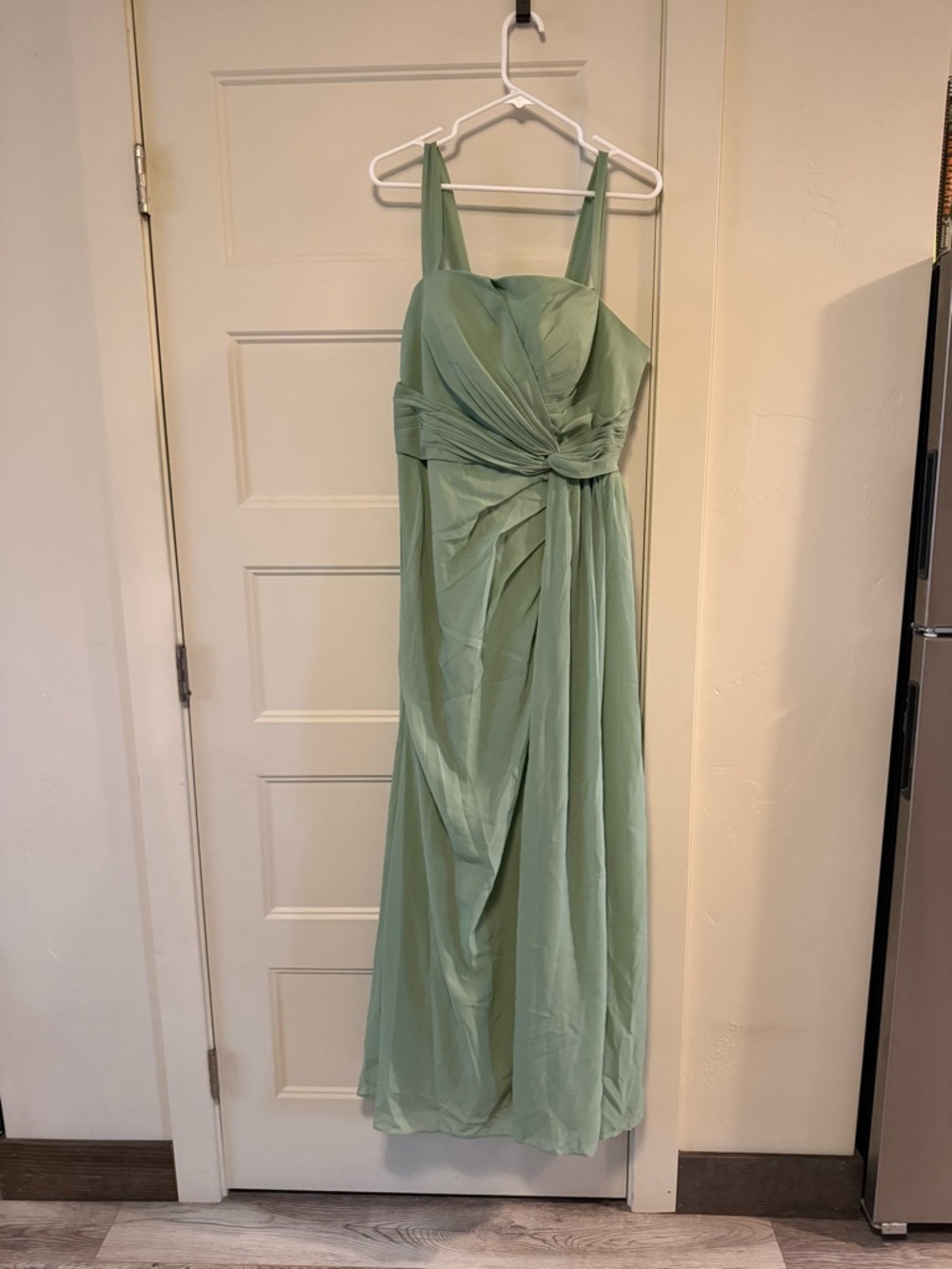 Elegant Sage Green Chiffon Evening Dress